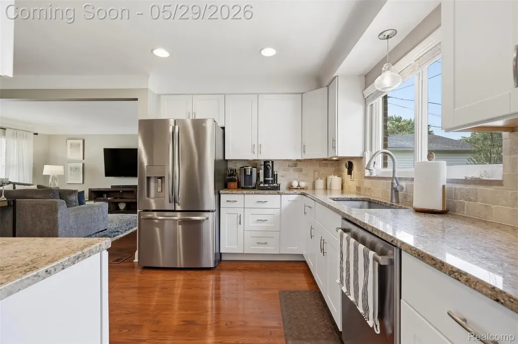14338 Shadywood Drive Plymouth Charter Township MI 48170