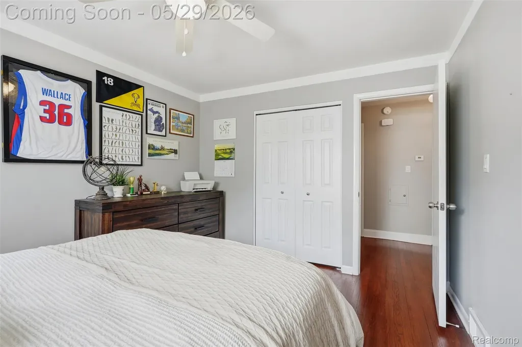 14338 Shadywood Drive Plymouth Charter Township MI 48170