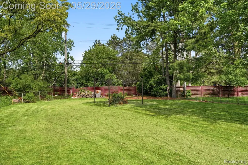 14338 Shadywood Drive Plymouth Charter Township MI 48170