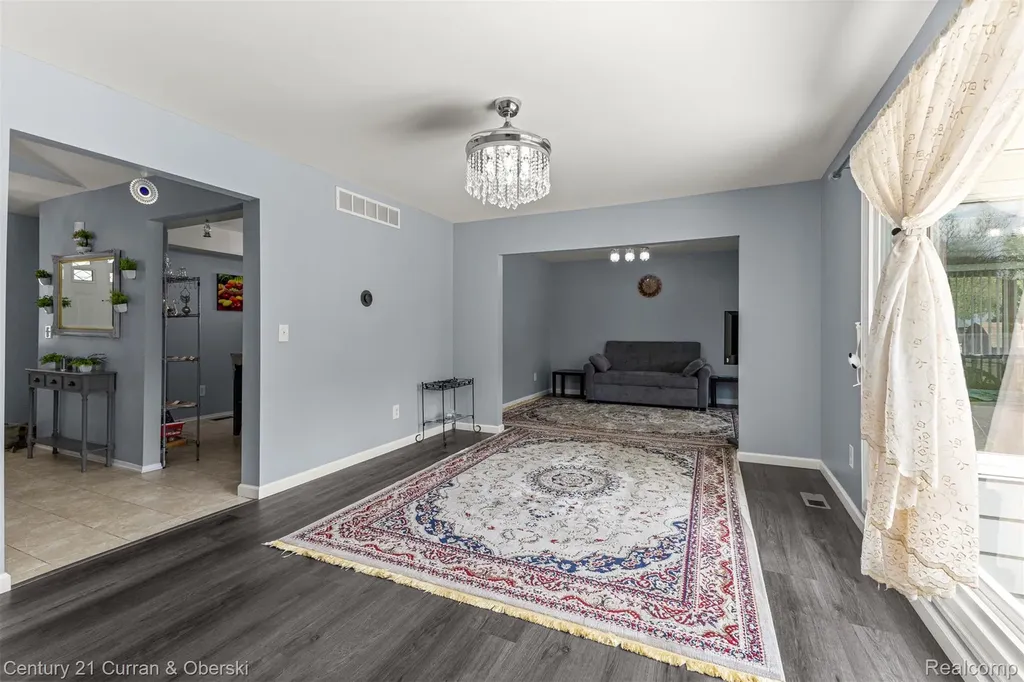 45561 Edgewood Court Canton Charter Township MI 48187