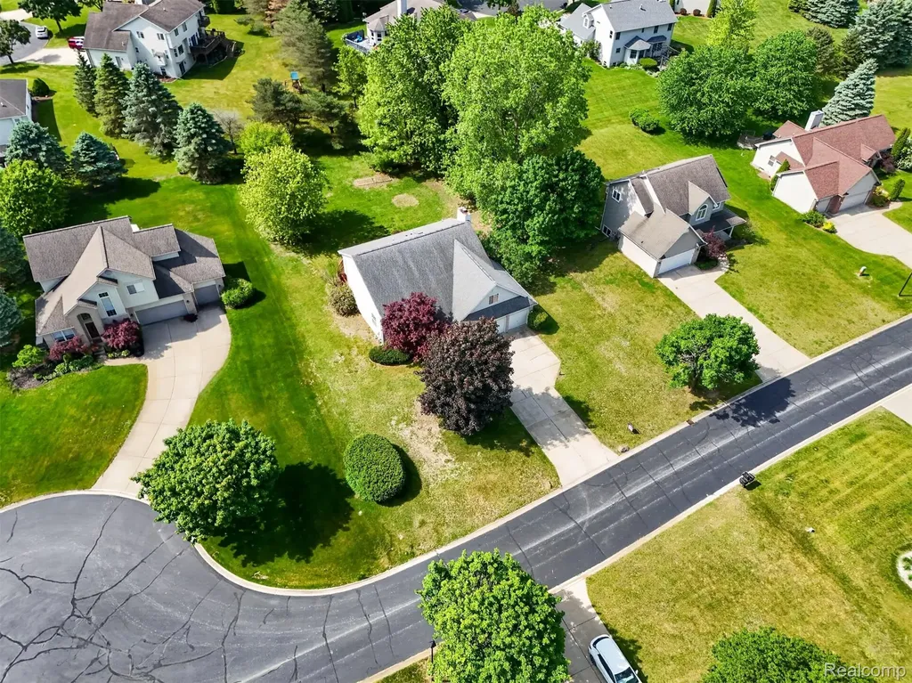 5195 Wyndham Place Fenton Charter Township MI 48430