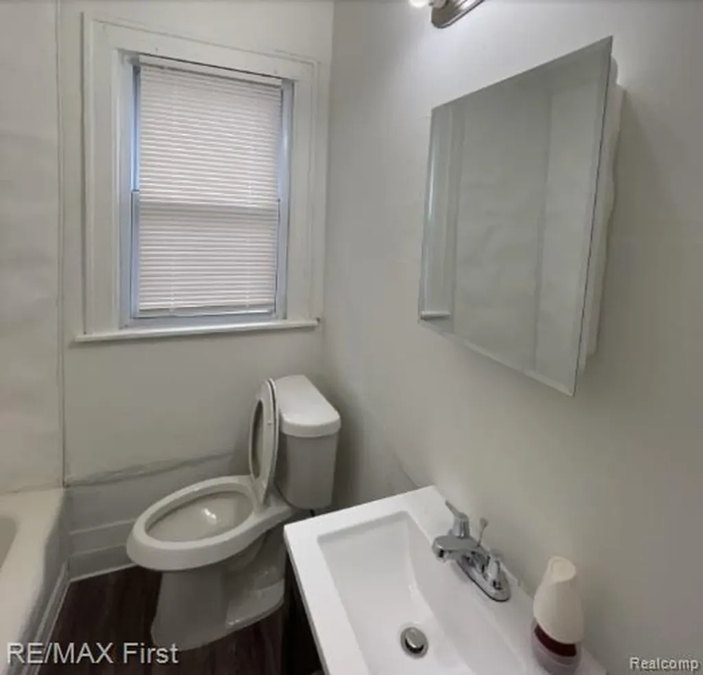 12370 Indiana Street Detroit City MI 48204