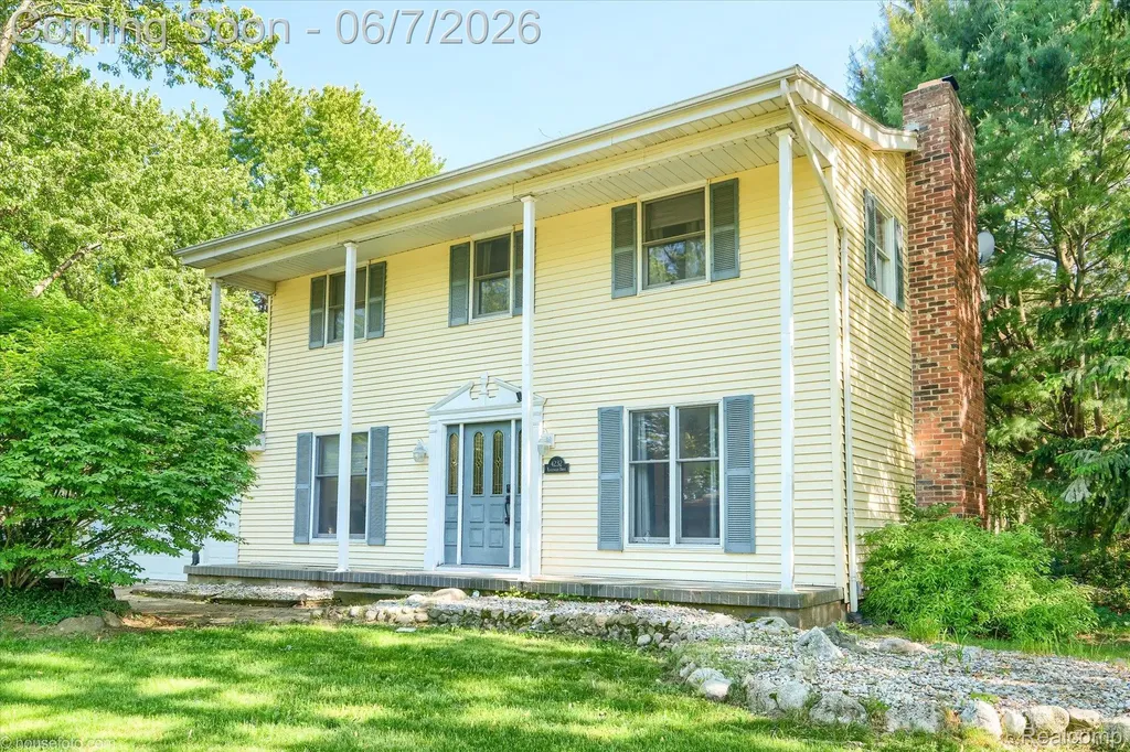 4232 Knollwood Drive Grand Blanc Charter Township MI 48439