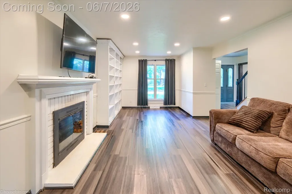 4232 Knollwood Drive Grand Blanc Charter Township MI 48439