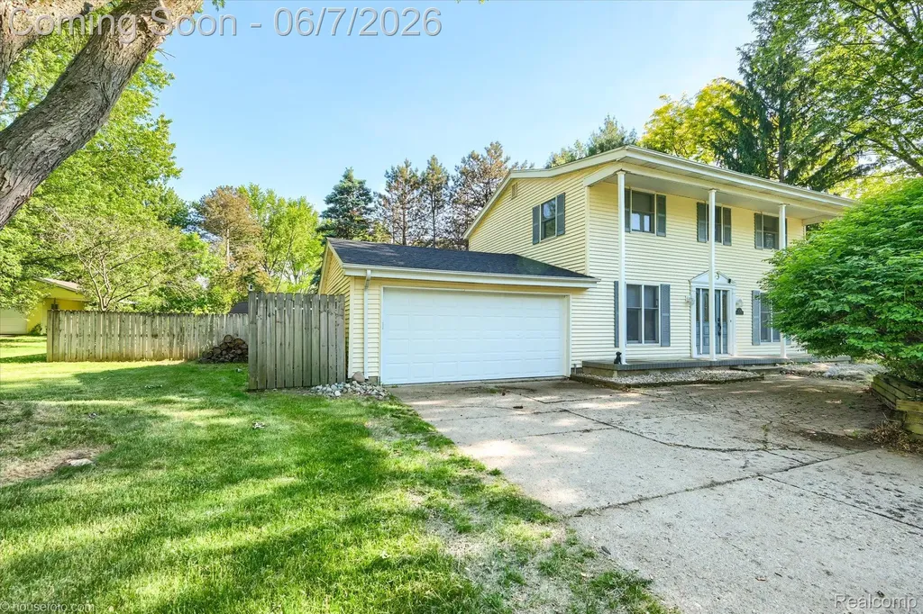 4232 Knollwood Drive Grand Blanc Charter Township MI 48439