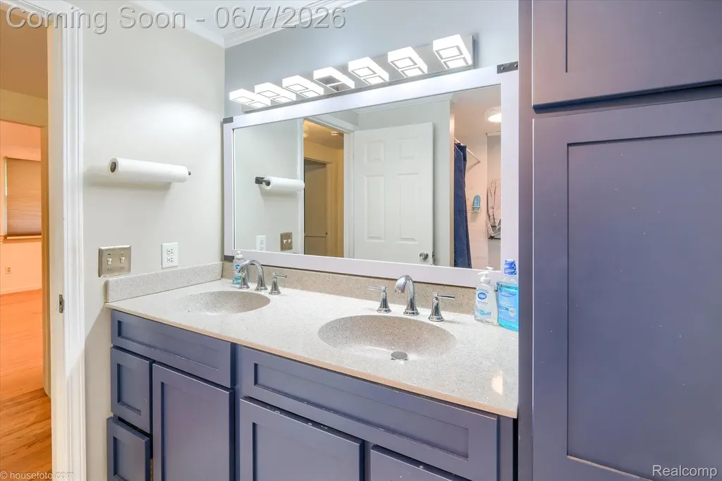 4232 Knollwood Drive Grand Blanc Charter Township MI 48439