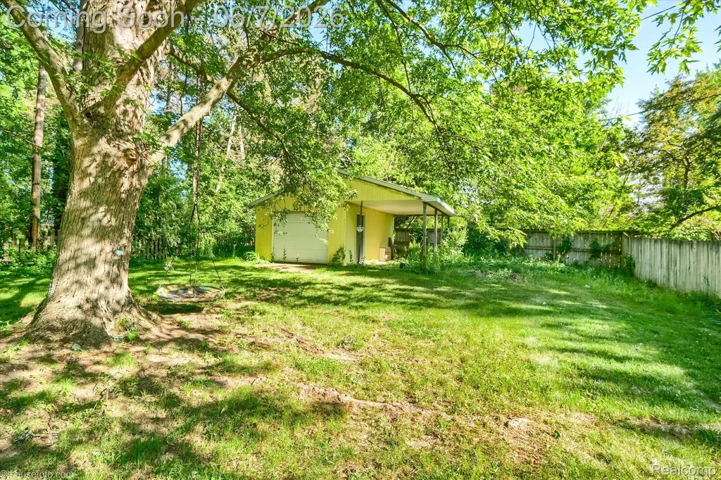 4232 Knollwood Drive Grand Blanc Charter Township MI 48439