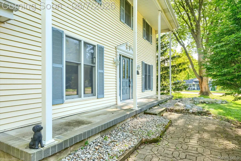 4232 Knollwood Drive Grand Blanc Charter Township MI 48439