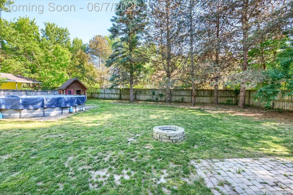 4232 Knollwood Drive Grand Blanc Charter Township MI 48439