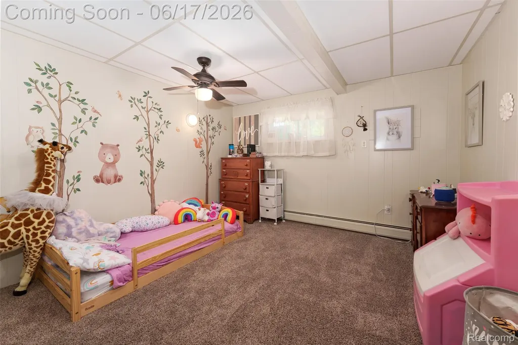 921 E Northfield Avenue Pontiac City MI 48340