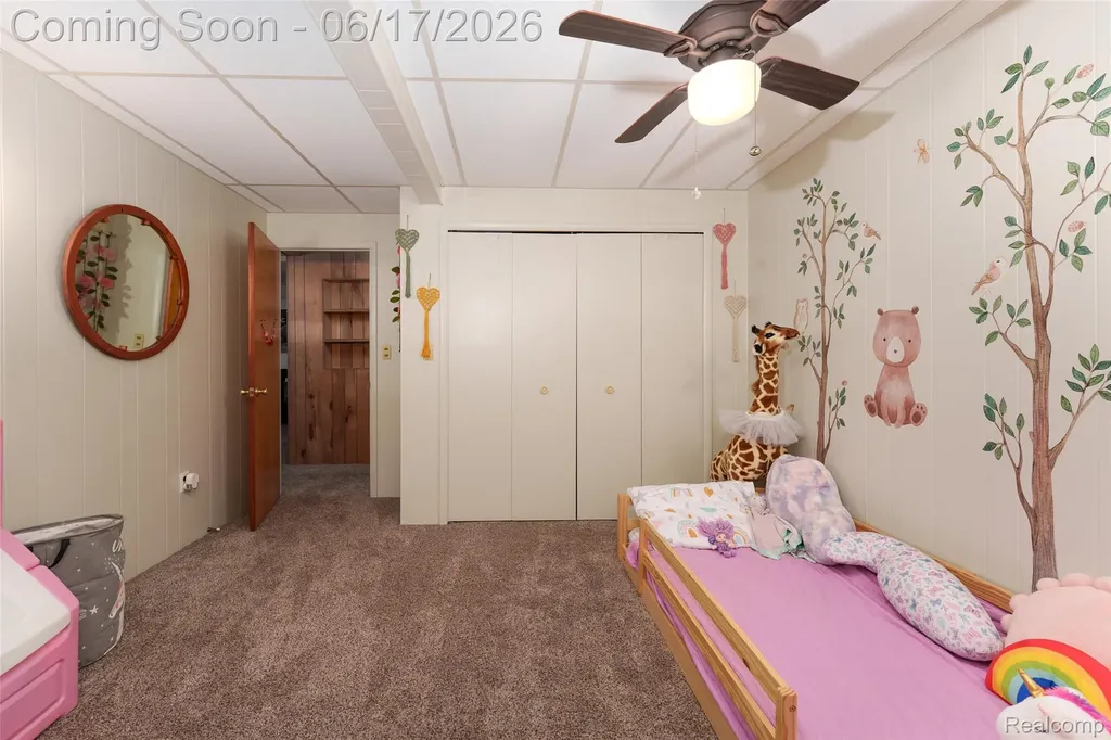 921 E Northfield Avenue Pontiac City MI 48340