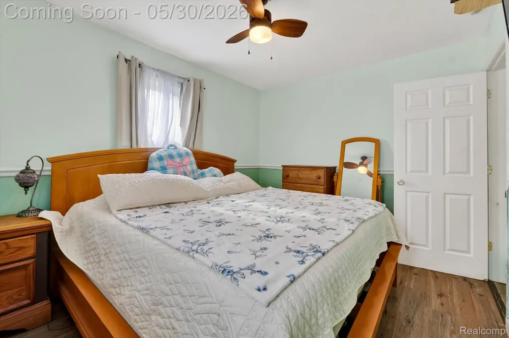 4048 Niagara Street Wayne City MI 48184