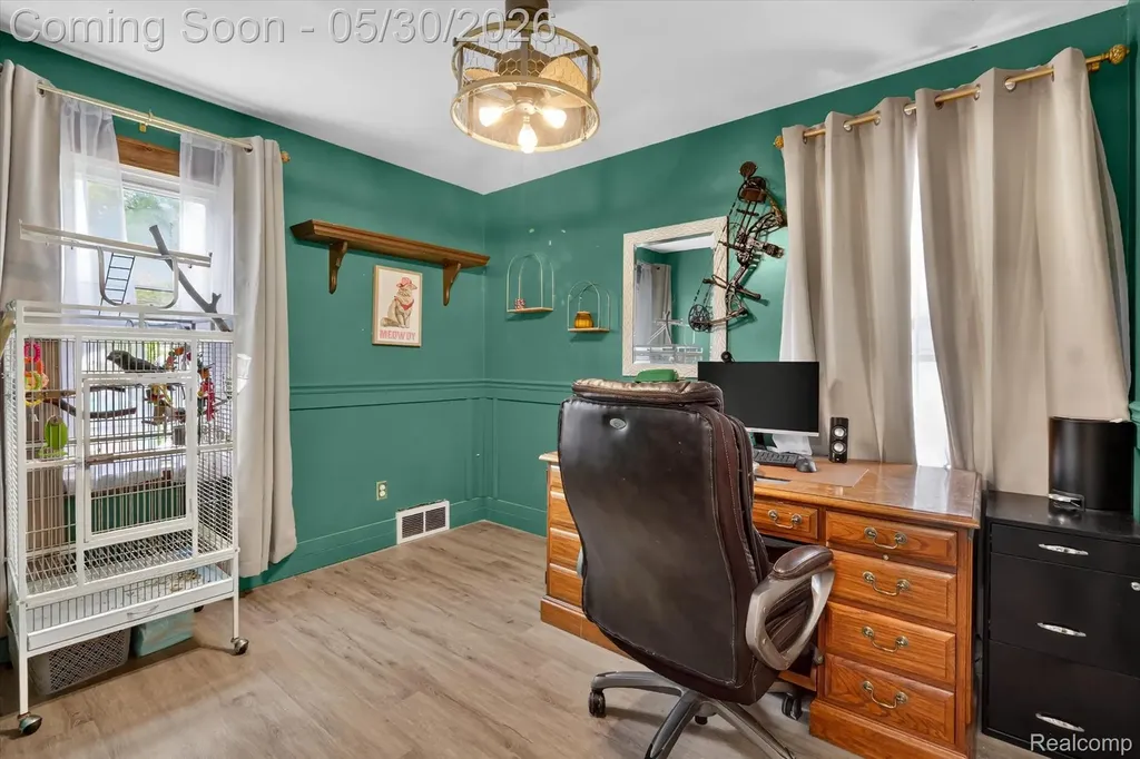 4048 Niagara Street Wayne City MI 48184