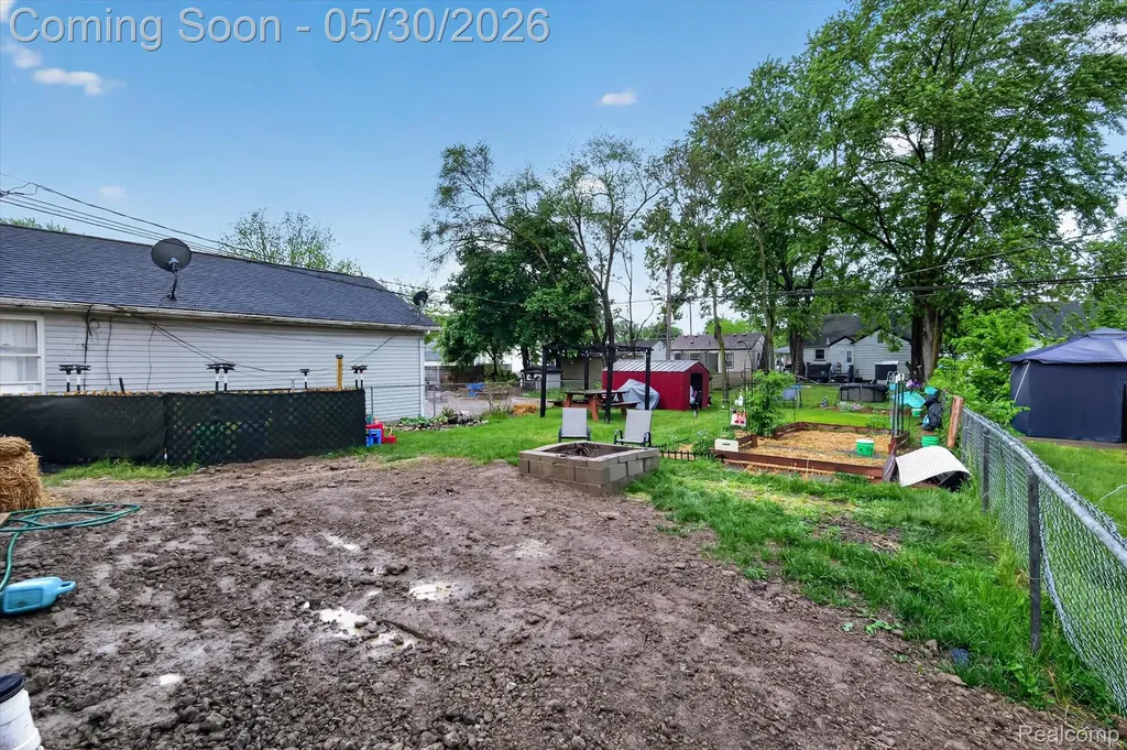 4048 Niagara Street Wayne City MI 48184