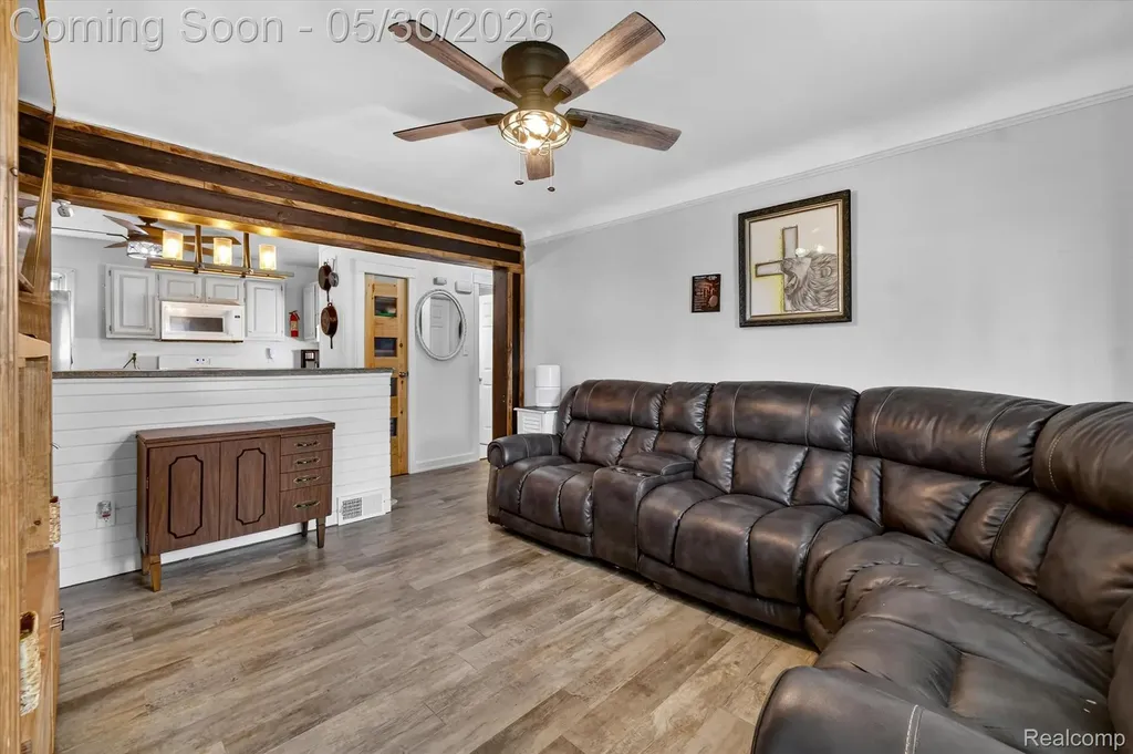 4048 Niagara Street Wayne City MI 48184