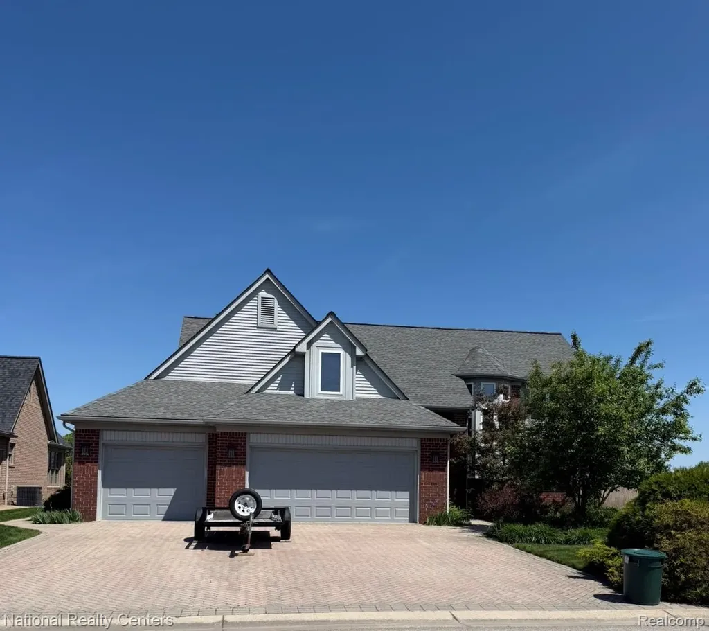 10368 Saint John Drive Algonac City MI 48001
