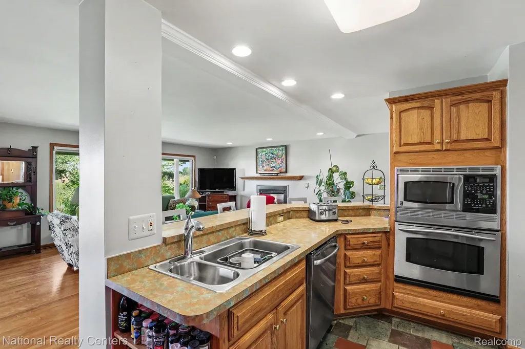 10368 Saint John Drive Algonac City MI 48001