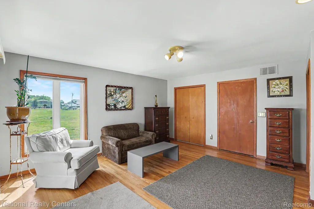 10368 Saint John Drive Algonac City MI 48001