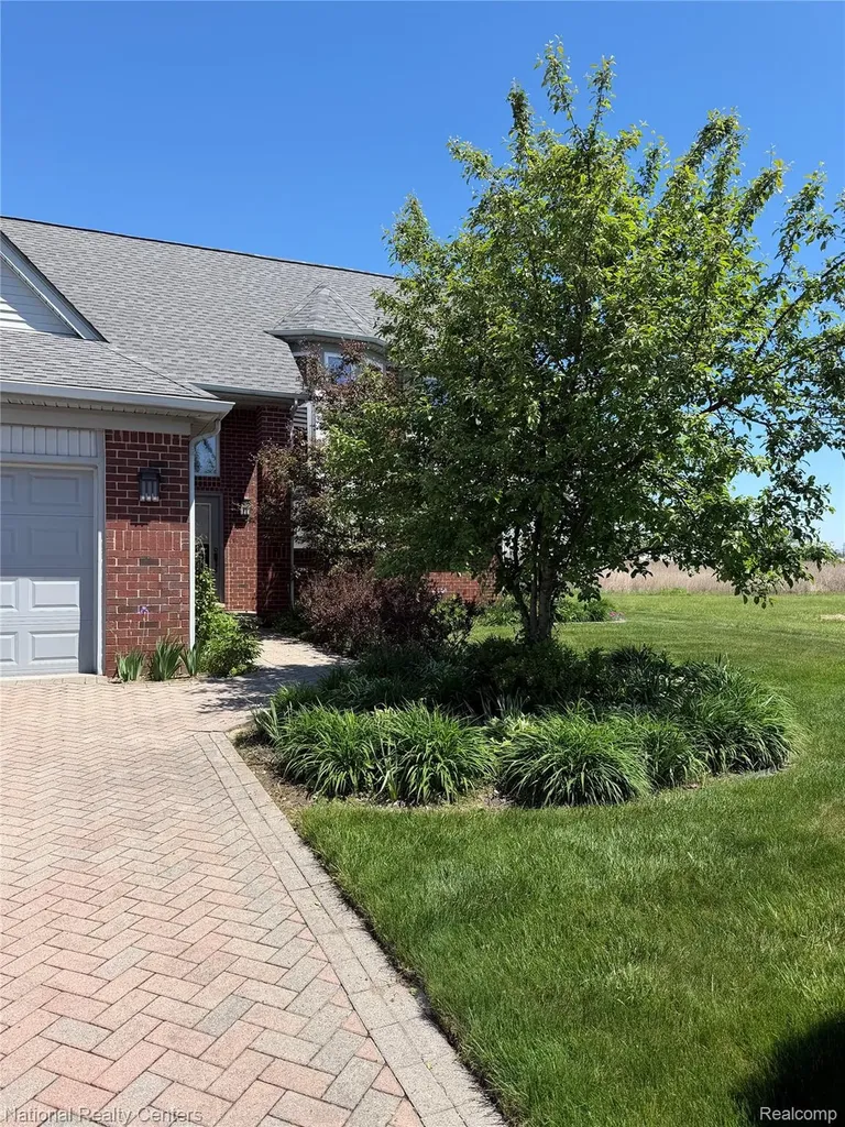 10368 Saint John Drive Algonac City MI 48001
