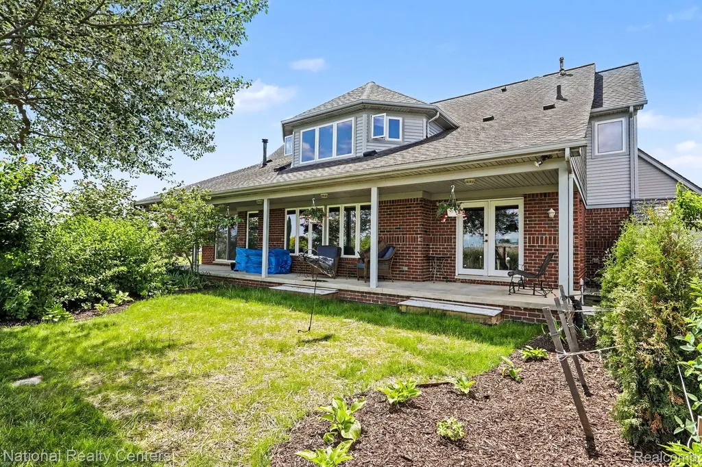 10368 Saint John Drive Algonac City MI 48001