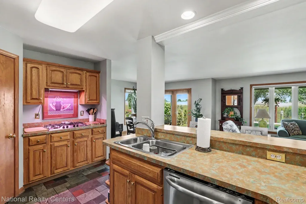 10368 Saint John Drive Algonac City MI 48001