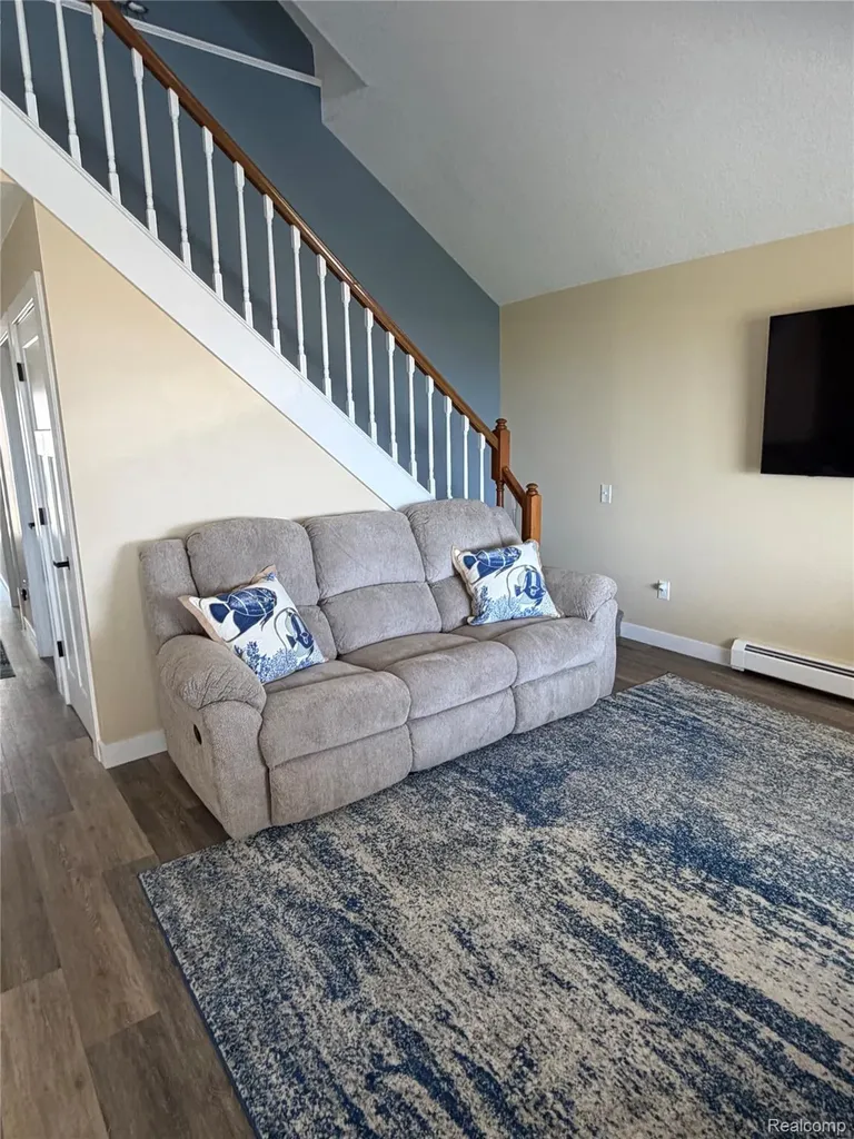 6897 N Us Highway 23 Oscoda Charter Township MI 48750