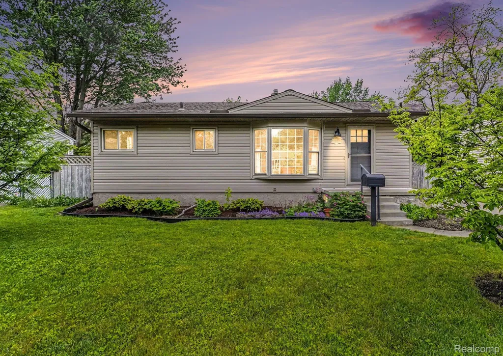 1275 1st Street Lapeer City MI 48446
