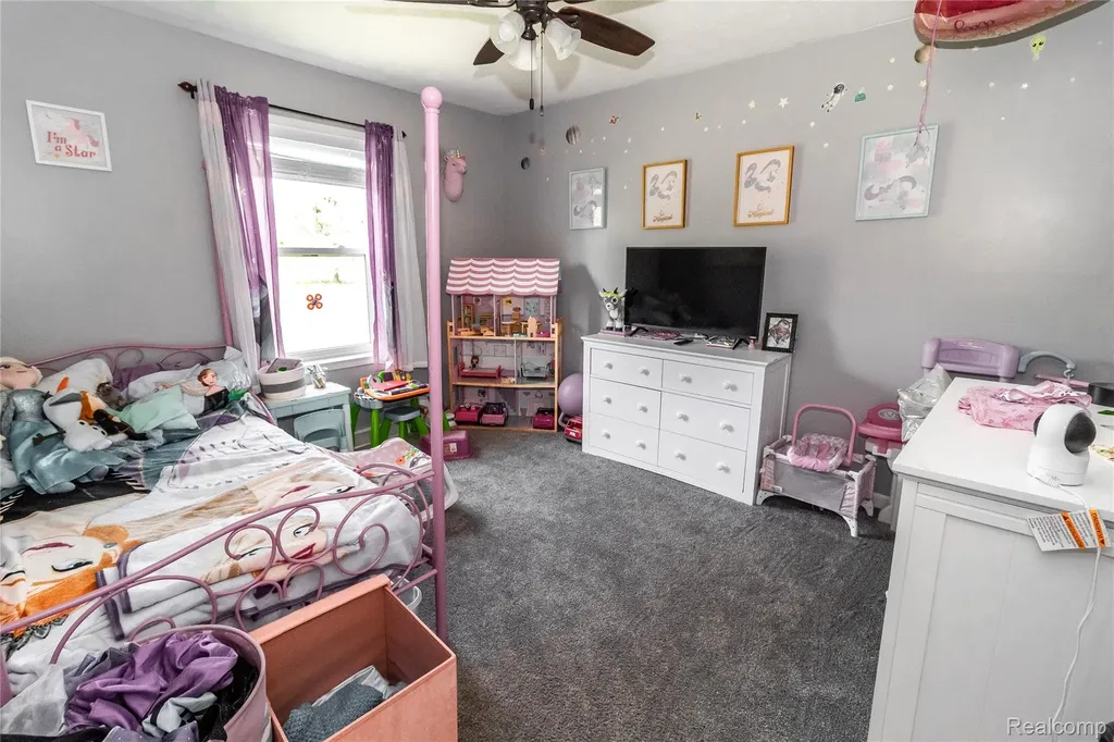 1872 Lonsberry Drive Mayfield Township MI 48446
