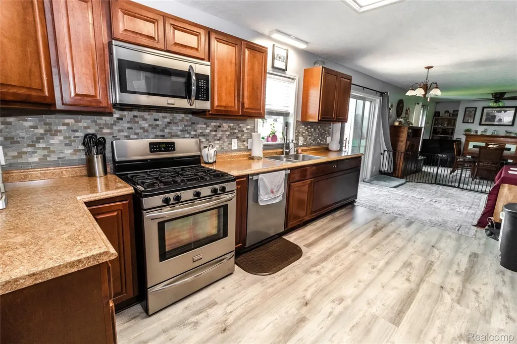 1872 Lonsberry Drive Mayfield Township MI 48446
