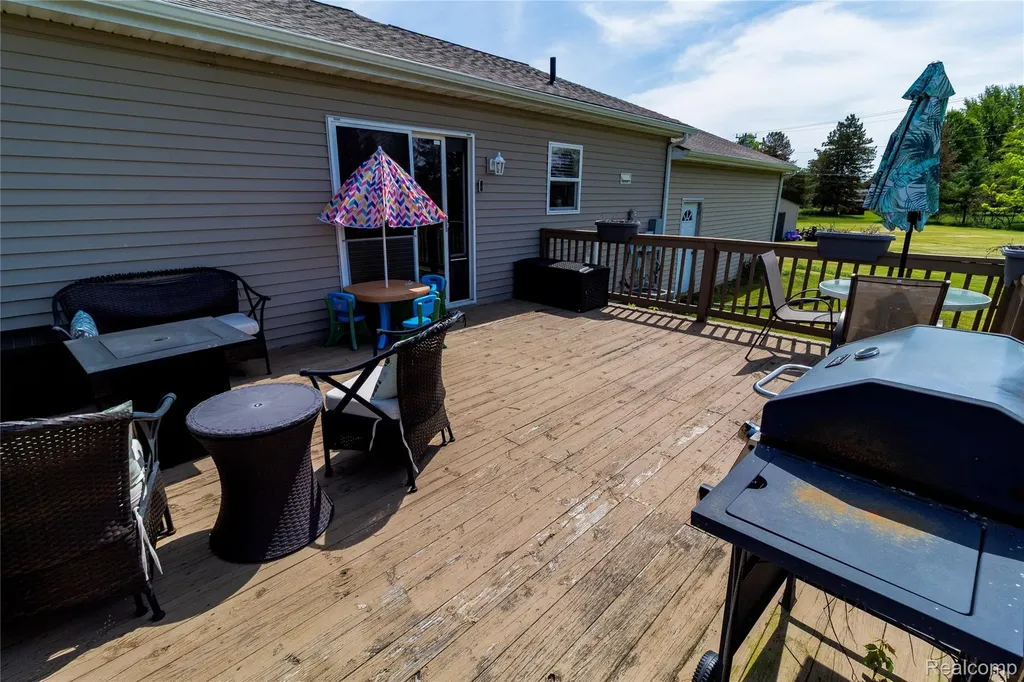1872 Lonsberry Drive Mayfield Township MI 48446