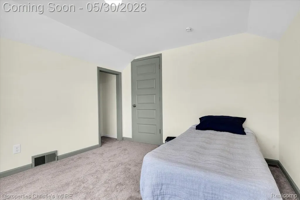 18293 Birwood Street Detroit City MI 48221