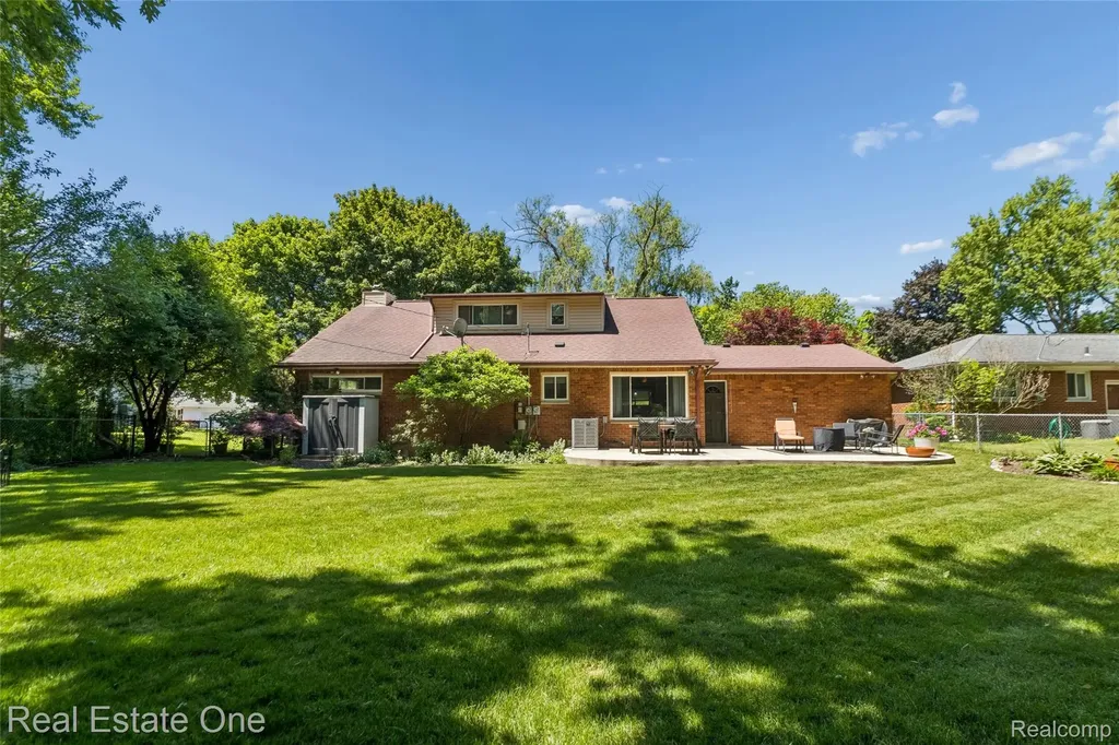 2189 Devonshire Road Bloomfield Hills City MI 48302