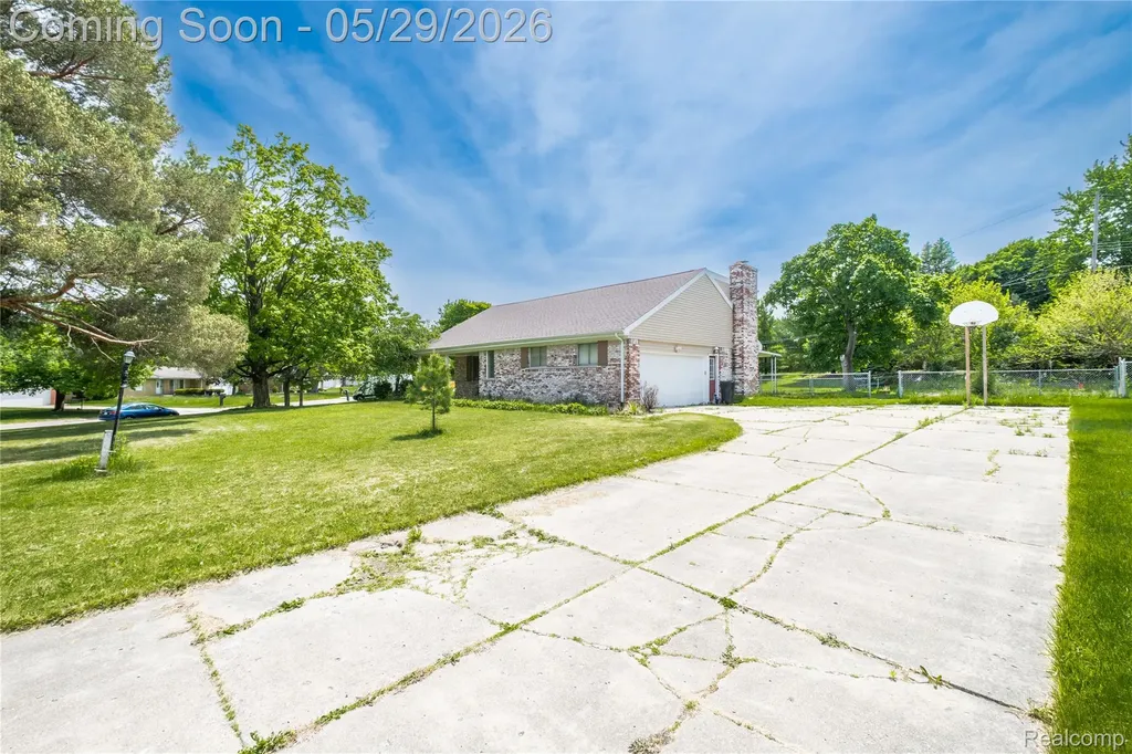 5444 Mary Ann Court Grand Blanc Charter Township MI 48439