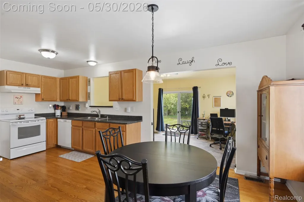 48929 Ashbury Drive Van Buren Charter Township MI 48111