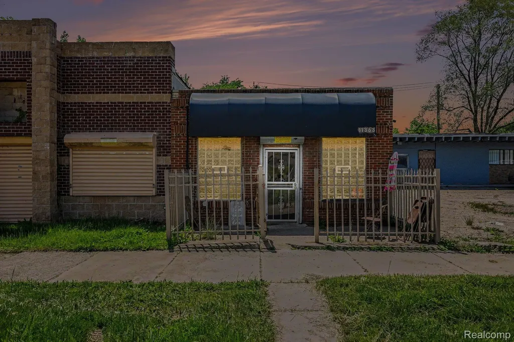 11363 Whittier Street Detroit City MI 48224