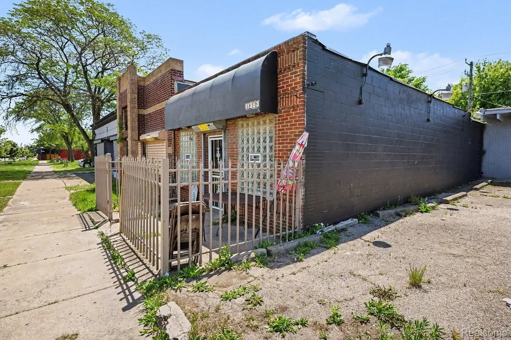 11363 Whittier Street Detroit City MI 48224