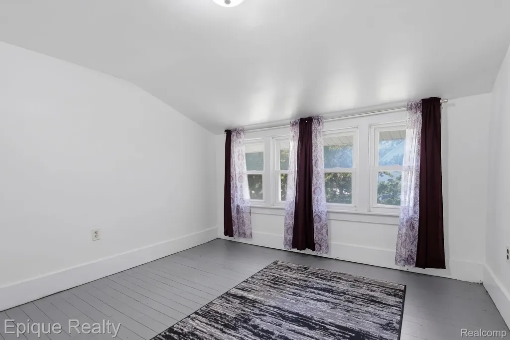 204 E Wood Street Yale City MI 48097