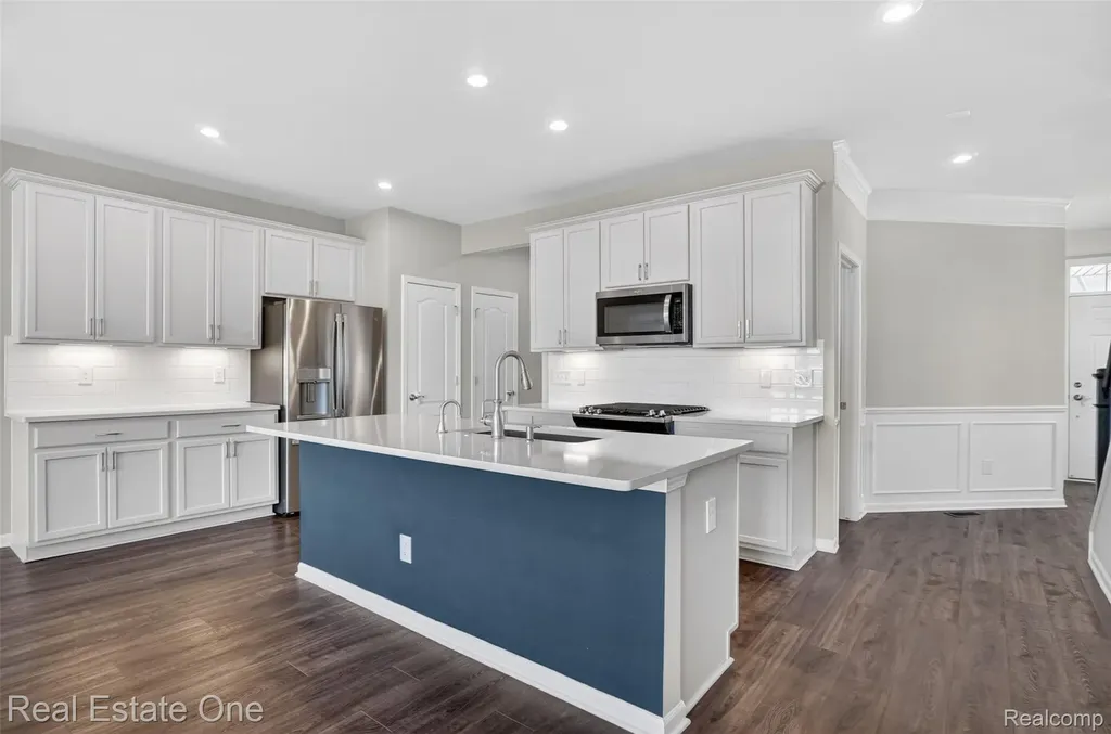 4799 Broomfield Way Orion Charter Township MI 48359