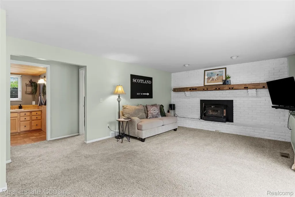 13435 Lakebrook Drive Tyrone Township MI 48430