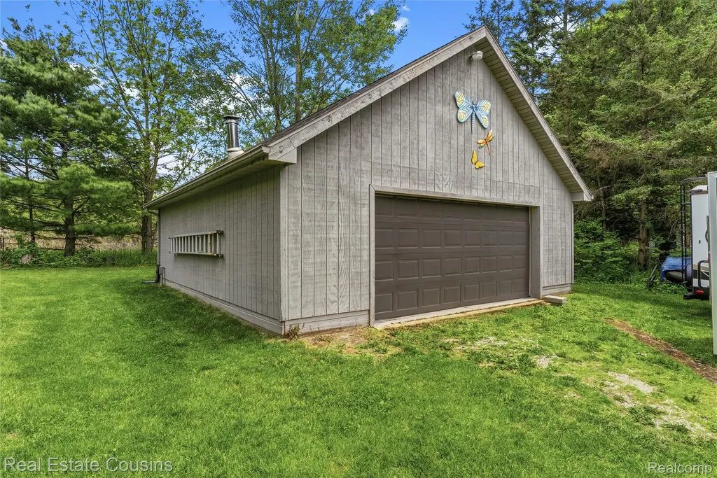 13435 Lakebrook Drive Tyrone Township MI 48430