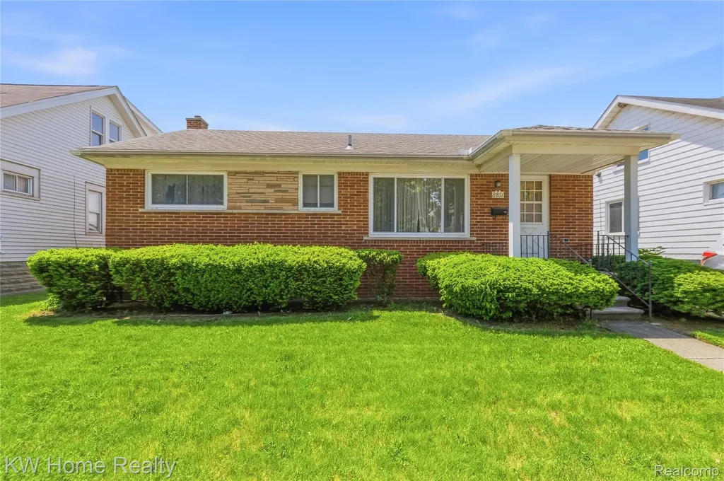 8801 Whitlock Avenue Dearborn City MI 48126