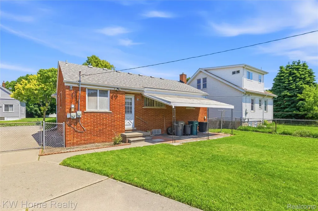 8801 Whitlock Avenue Dearborn City MI 48126