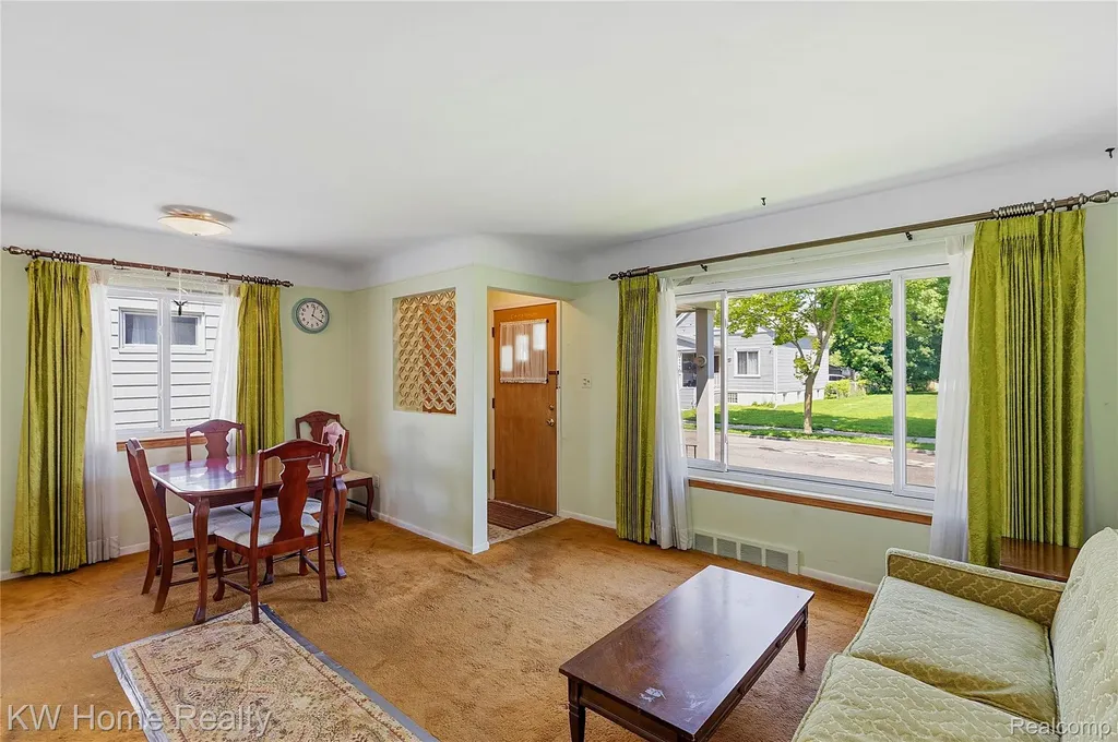 8801 Whitlock Avenue Dearborn City MI 48126