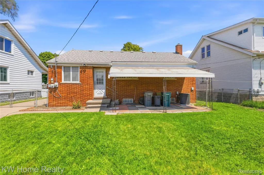 8801 Whitlock Avenue Dearborn City MI 48126