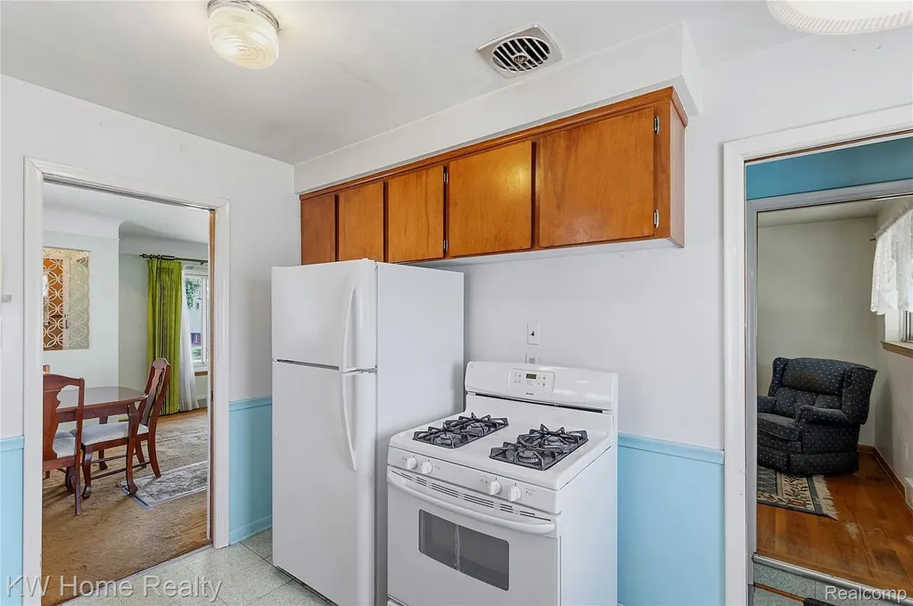 8801 Whitlock Avenue Dearborn City MI 48126