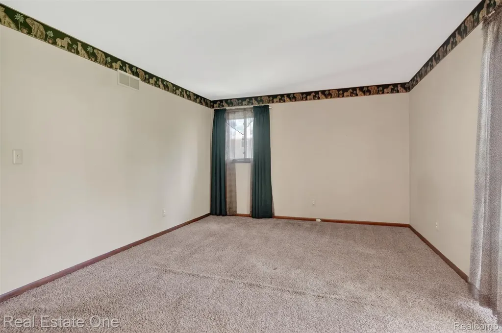 1309 Ashover Drive Bloomfield Hills City MI 48304