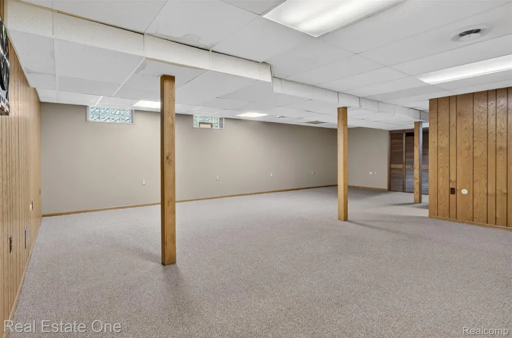 1309 Ashover Drive Bloomfield Hills City MI 48304