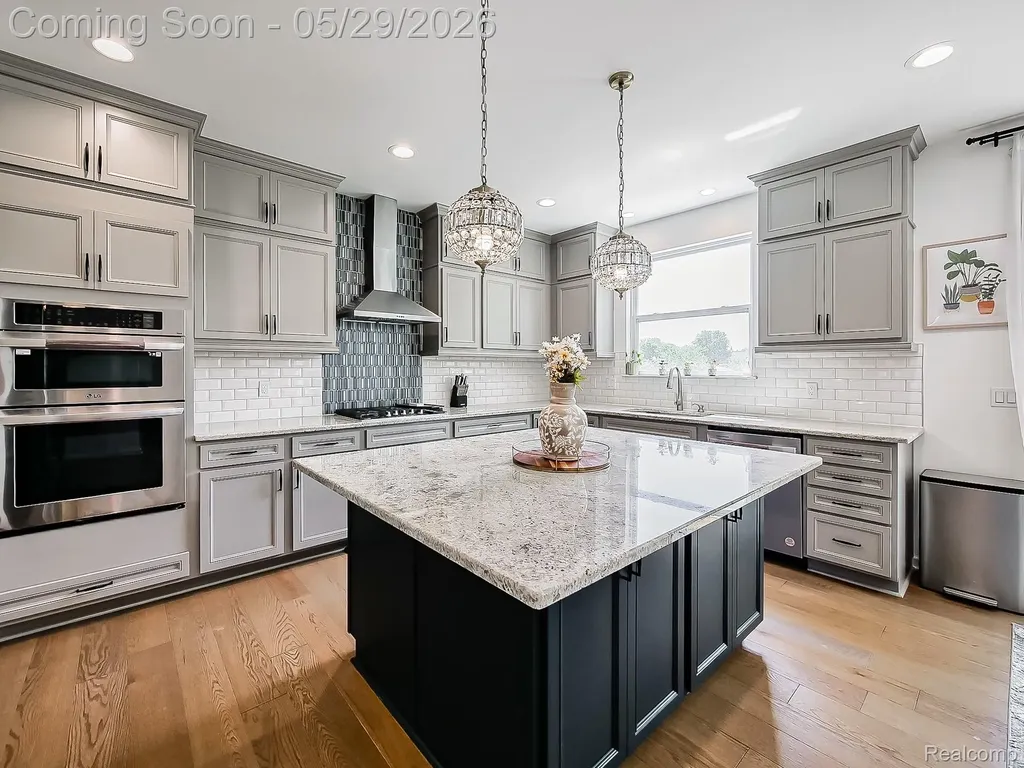 4054 Jayden Court Sterling Heights City MI 48314