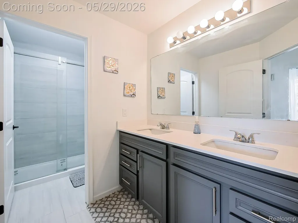 4054 Jayden Court Sterling Heights City MI 48314