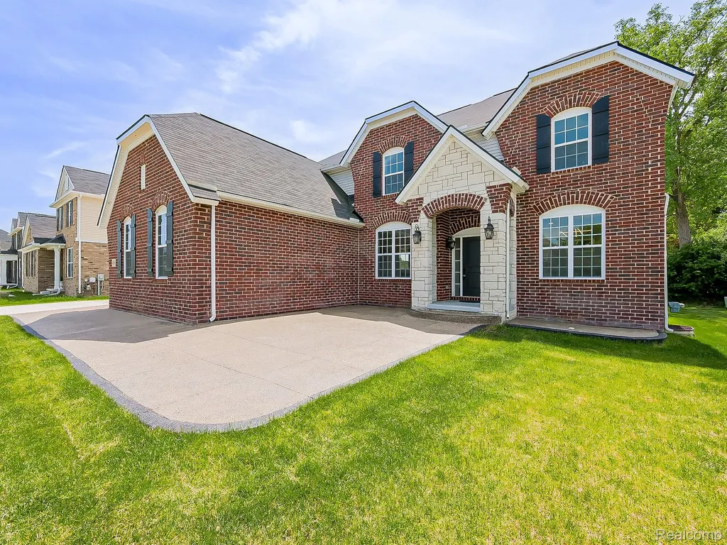 4054 Jayden Court Sterling Heights City MI 48314